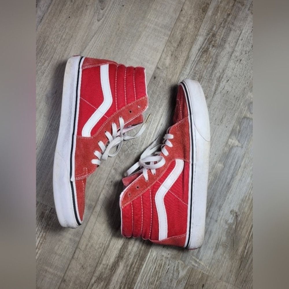 Suede Vans Sk8-Hi Sneakers M/8.5, W/10 Red Good High Top Canvas Skate Shoe